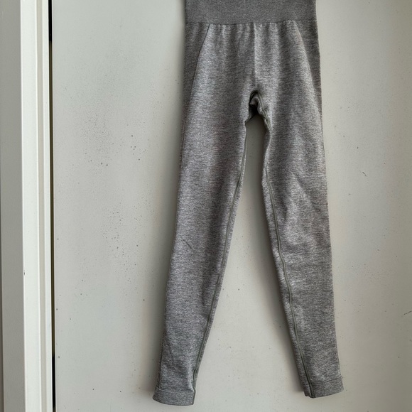 Gymshark Grey Seamless Leggings - Picture 3 of 5